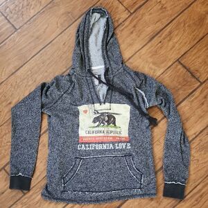 Gray and White Sweatshirt for Everyday Comfort